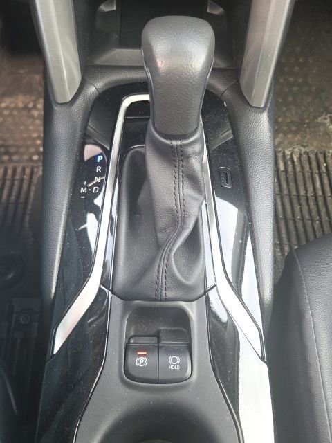 Used 2024 Toyota Corolla Cross XLE w/ Convenience Package image 36