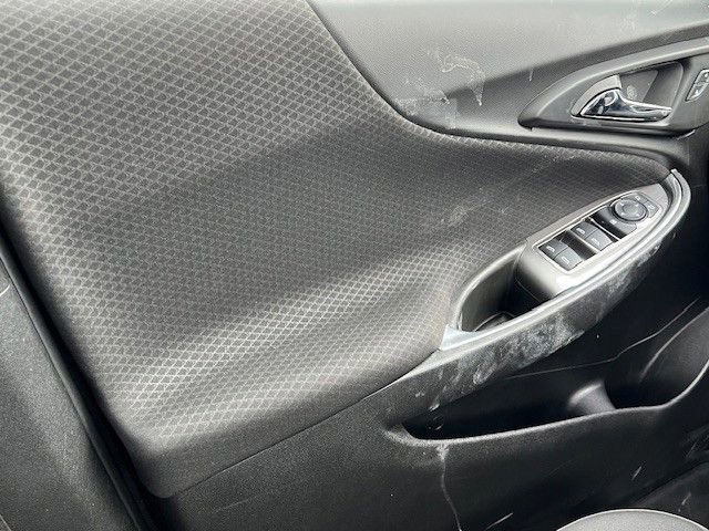 Used 2020 Chevrolet Malibu LT image 31