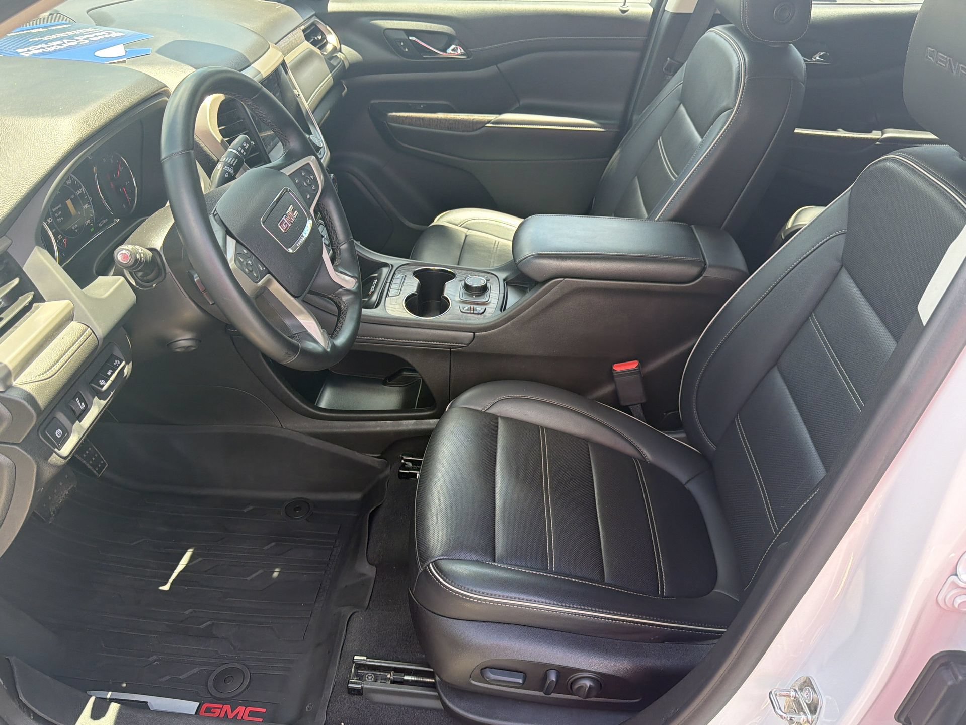 Used 2023 GMC Acadia Denali w/ Denali Technology Package AWD/4WD image 29