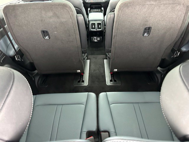 Used 2025 Kia Sorento SX Prestige AWD/4WD image 14