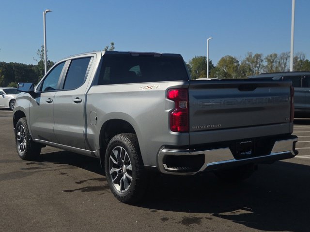 Used 2024 Chevrolet Silverado 1500 LT AWD/4WD image 10