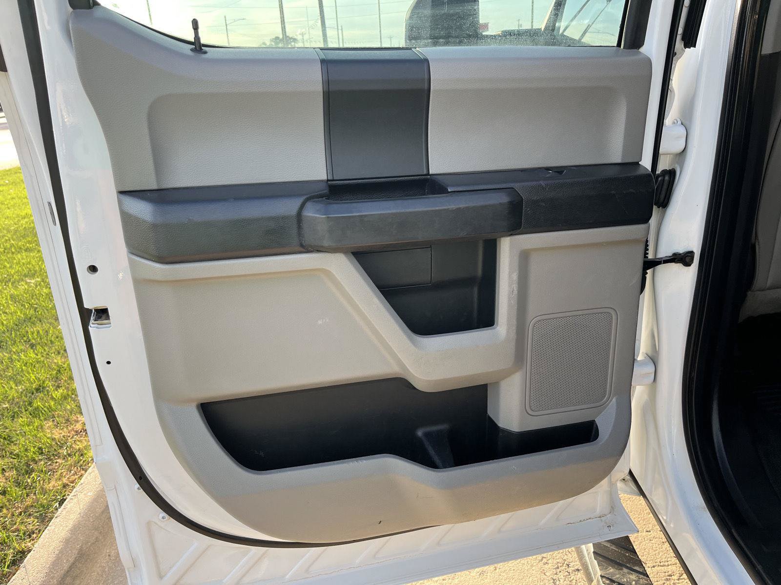 Certified 2018 Ford F250 XL w/ Power Equipment Group AWD/4WD image 11