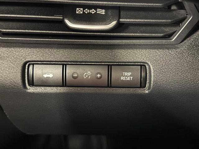 Used 2020 Nissan Altima 2.5 SR image 14