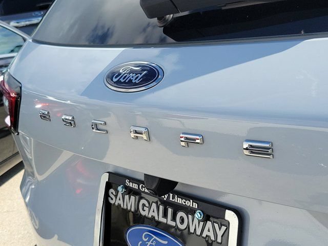 Certified 2025 Ford Escape ST-Line w/ Equipment Group 301A FWD image 8