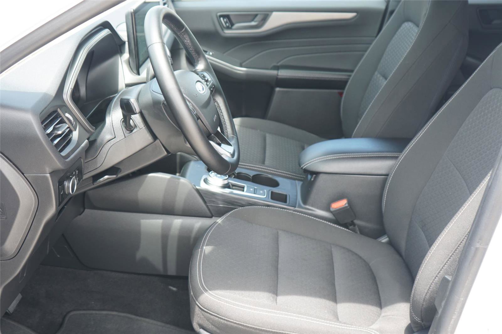 Certified 2024 Ford Escape Active w/ Tech Pack #1 FWD image 10