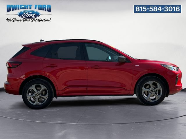 Certified 2024 Ford Escape ST-Line w/ Tech Pack #1 AWD/4WD image 6