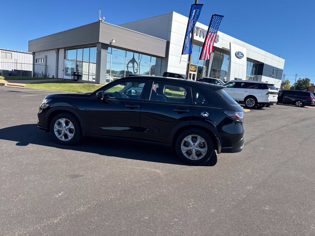 Used 2024 Honda HR-V LX image 8