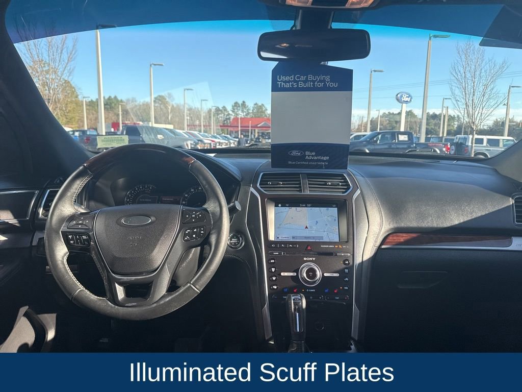 Certified 2017 Ford Explorer Platinum image 18