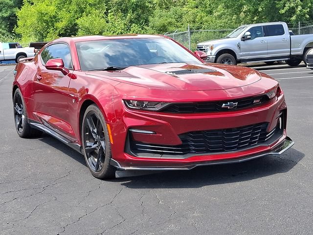 Used 2022 Chevrolet Camaro SS RWD image 2