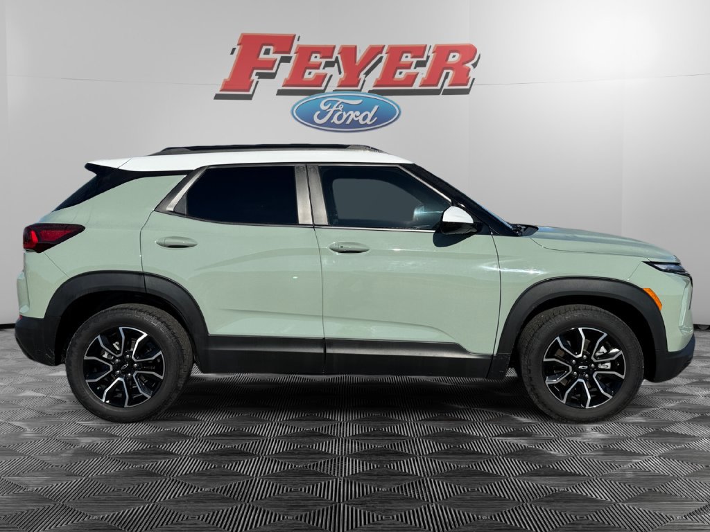 Used 2025 Chevrolet TrailBlazer ACTIV w/ Convenience Package FWD image 6