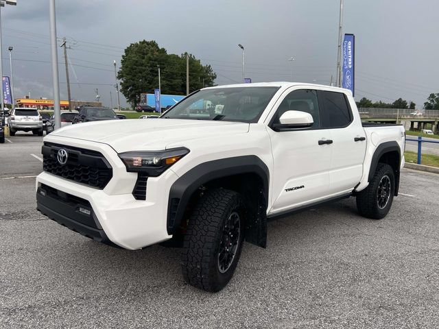 Used 2024 Toyota Tacoma TRD Off-Road AWD/4WD image 7