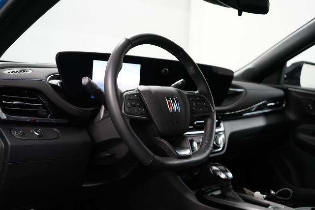 Used 2025 Buick Envista Sport Touring w/ Convenience I Package FWD image 14