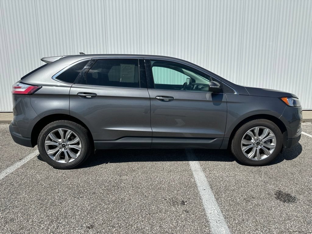 Certified 2024 Ford Edge Titanium AWD/4WD image 9