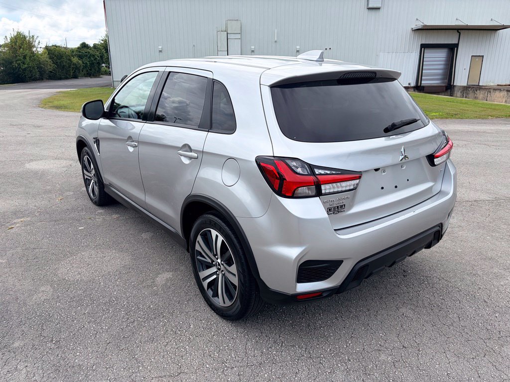 Used 2024 Mitsubishi Outlander Sport ES AWD/4WD image 4