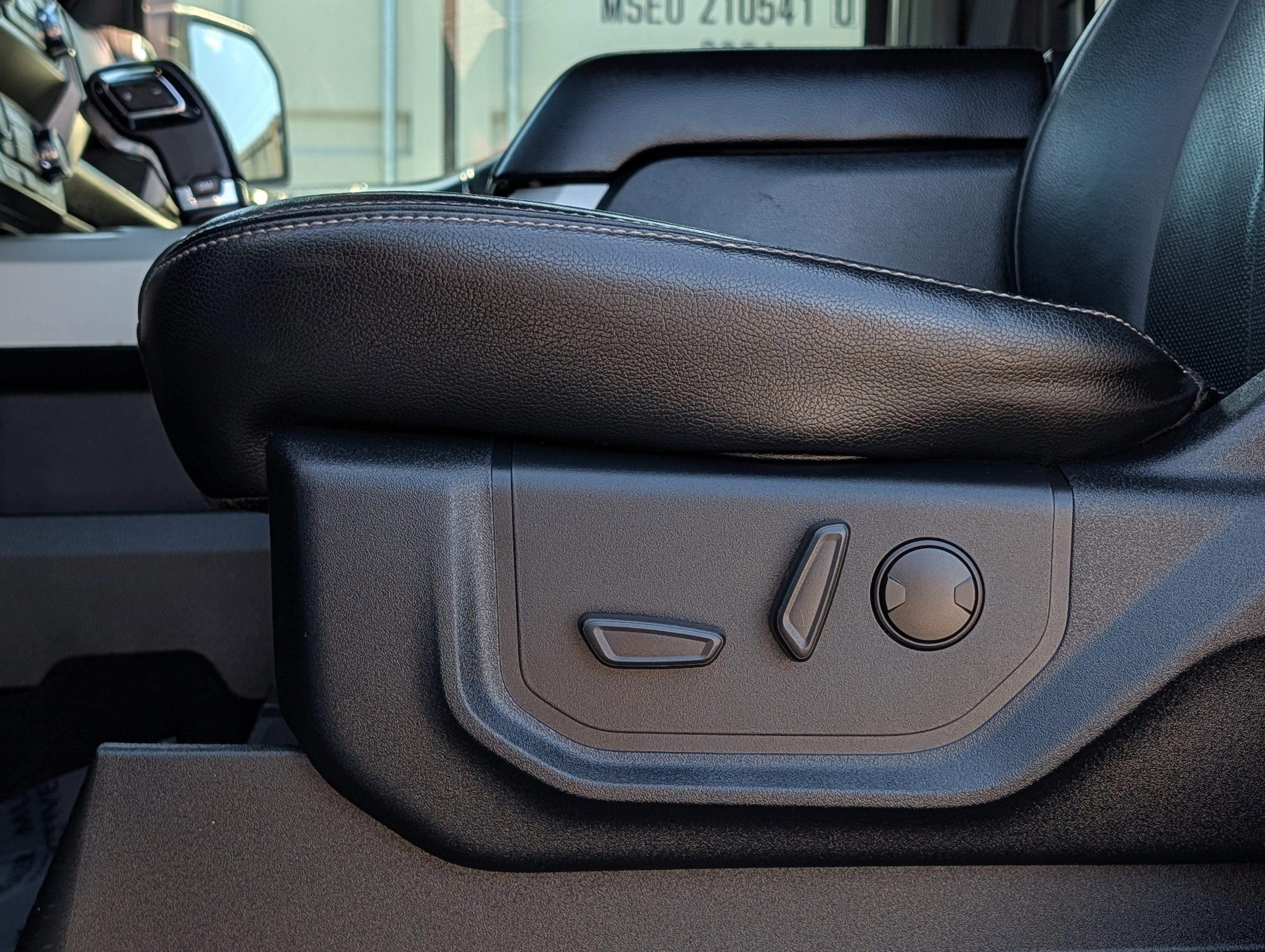 Certified 2019 Ford F150 Lariat image 22