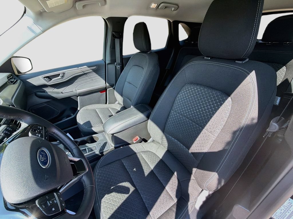 Certified 2024 Ford Escape Active AWD/4WD image 21