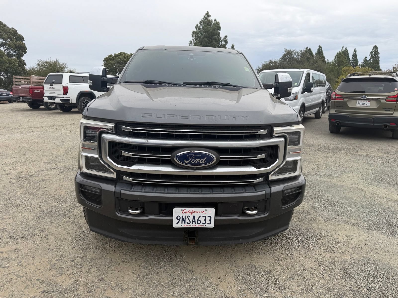 Certified 2020 Ford F250 Platinum w/ FX4 Off-Road Package AWD/4WD image 9
