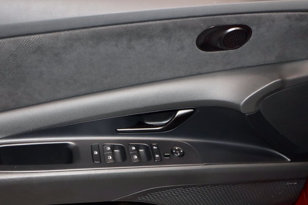 Used 2025 Hyundai Elantra N FWD image 24