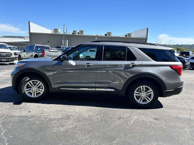 Certified 2022 Ford Explorer XLT RWD image 9