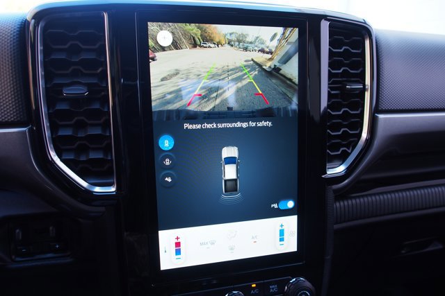 Certified 2024 Ford Ranger XLT w/ FX4 Off-Road Package image 29