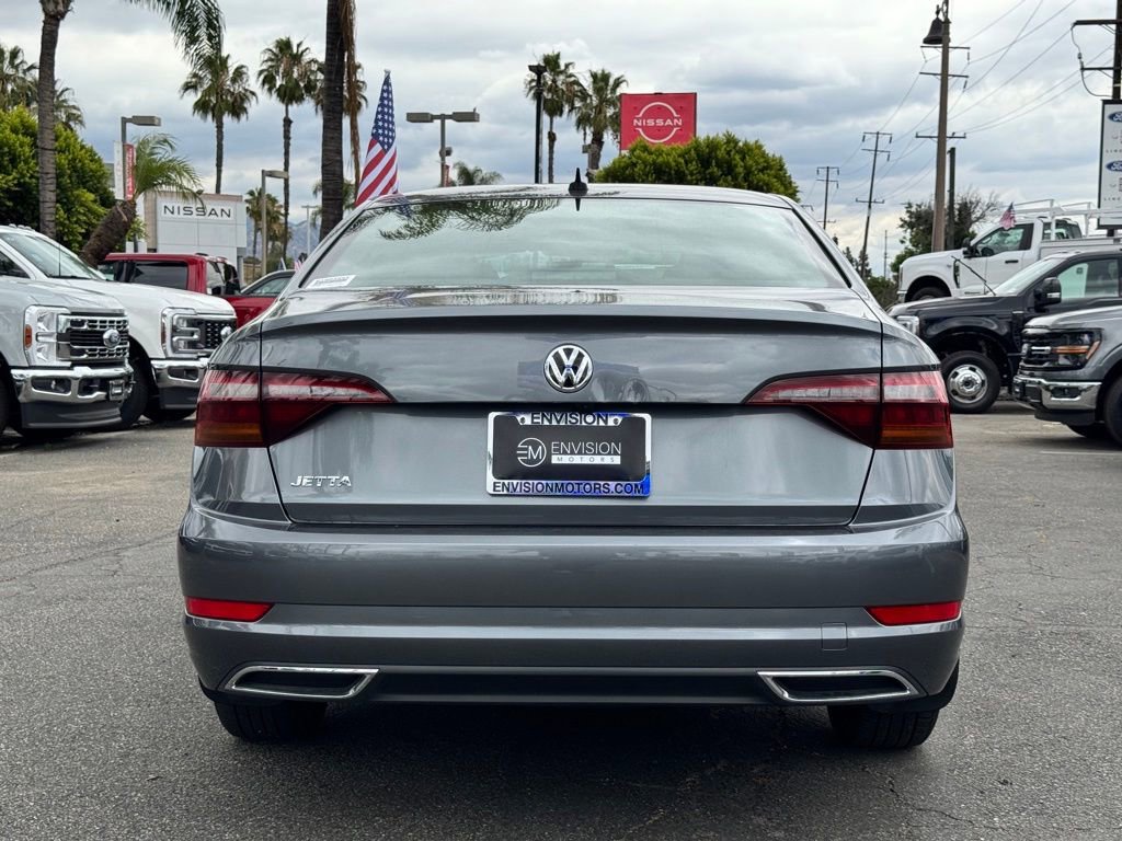 Used 2019 Volkswagen Jetta R-Line w/ R-Line Cold Weather Package FWD image 12