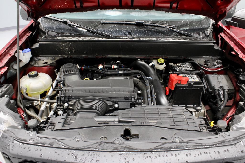 Certified 2025 Ford Maverick XLT w/ 4K Tow Package AWD/4WD image 16