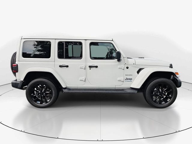 Used 2022 Jeep Wrangler Unlimited Sahara w/ Cold Weather Group AWD/4WD video 3