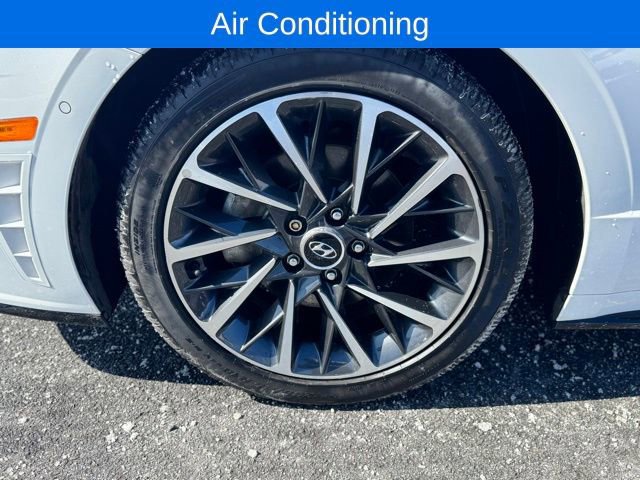 Used 2022 Hyundai Sonata Limited image 13