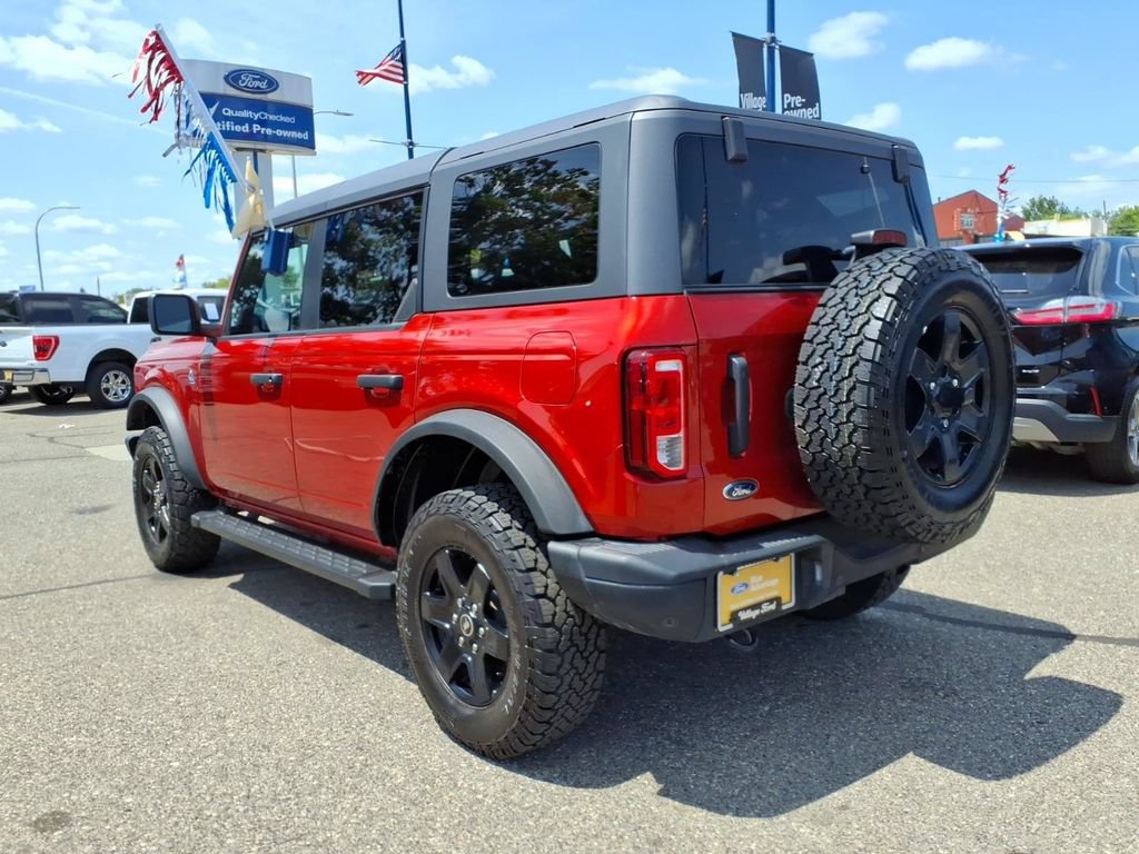 Certified 2024 Ford Bronco Black Diamond AWD/4WD image 9