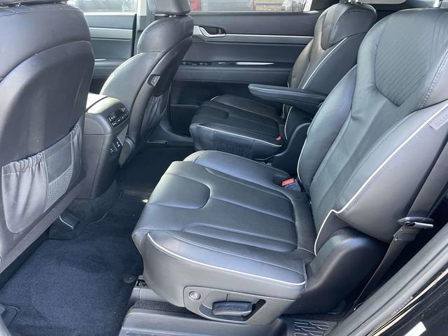 Used 2023 Hyundai Palisade SEL w/ Premium Package image 11
