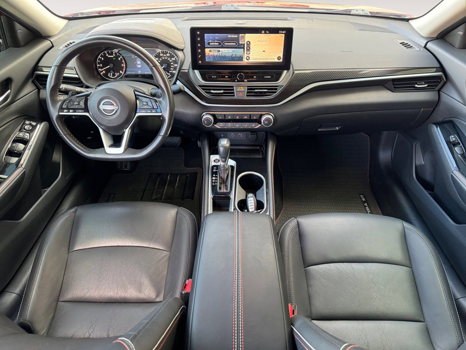 Used 2024 Nissan Altima 2.5 SR w/ SR Premium Package image 10