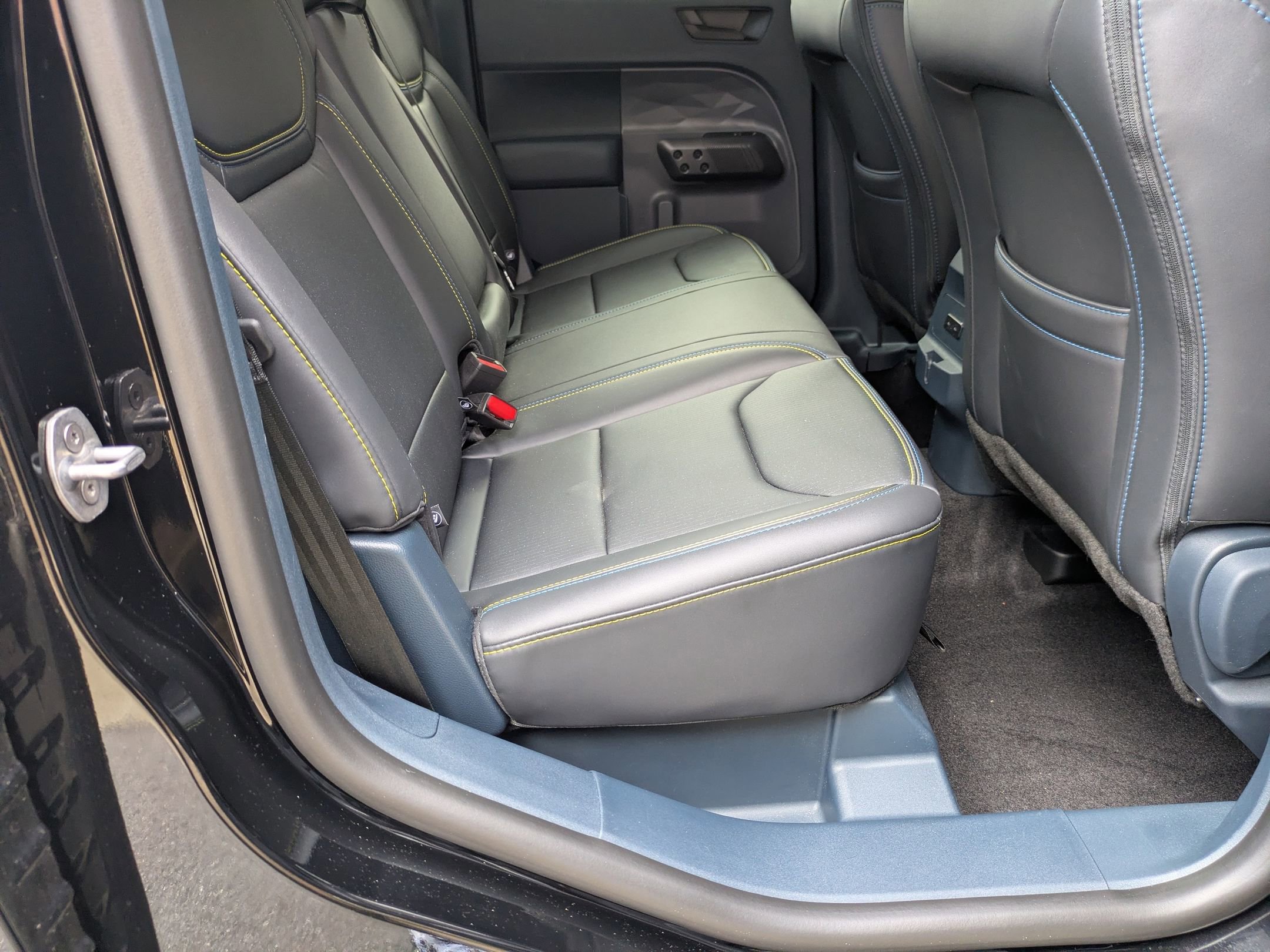 Certified 2025 Ford Maverick Lobo image 33