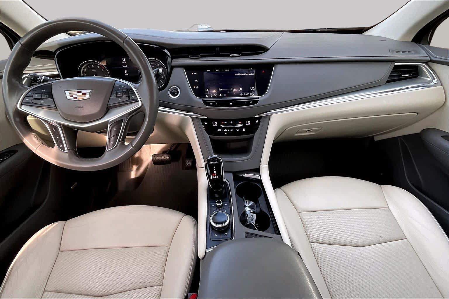 Used 2020 Cadillac XT5 Premium Luxury FWD image 14