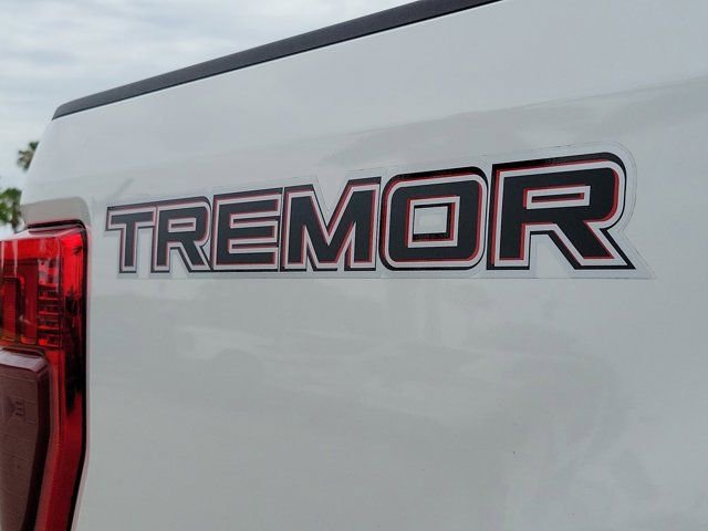 Certified 2022 Ford F250 Platinum w/ Tremor Off-Road Package AWD/4WD image 11