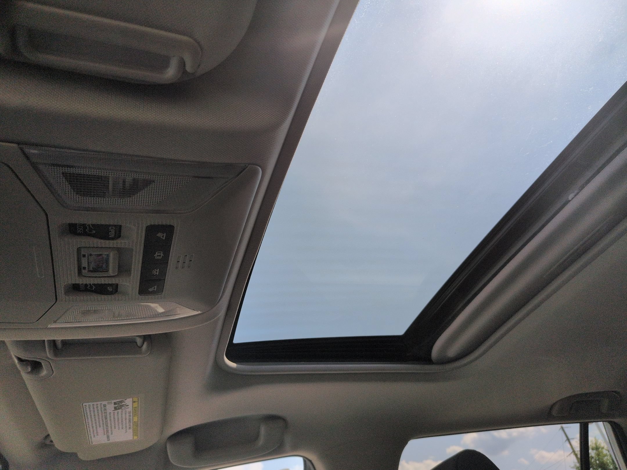 Used 2019 Toyota RAV4 XLE FWD image 29