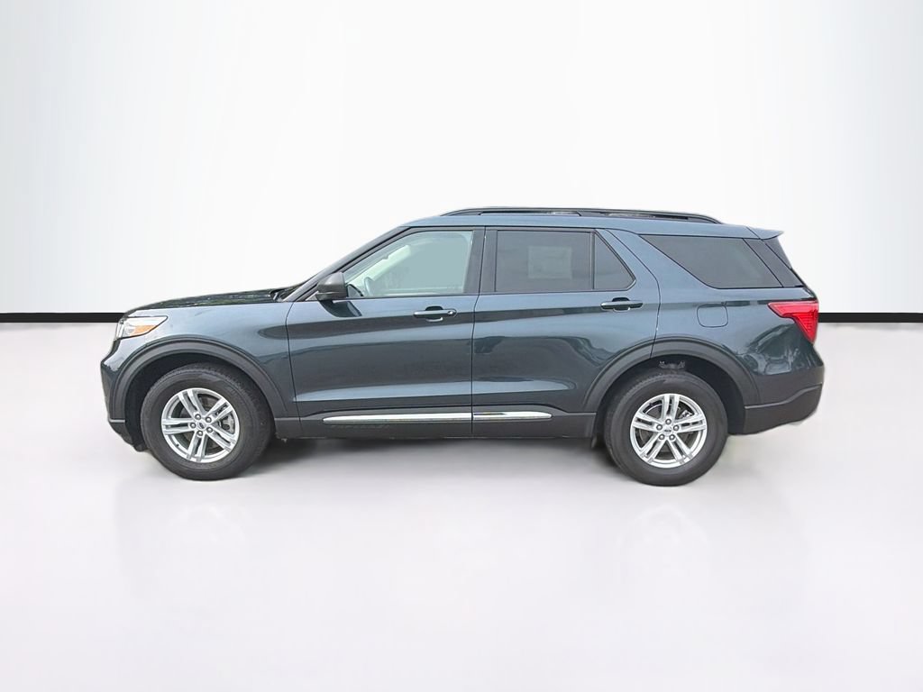 Certified 2024 Ford Explorer XLT w/ Equipment Group 202A AWD/4WD image 8