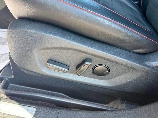 Certified 2024 Ford Edge ST-Line AWD/4WD image 19