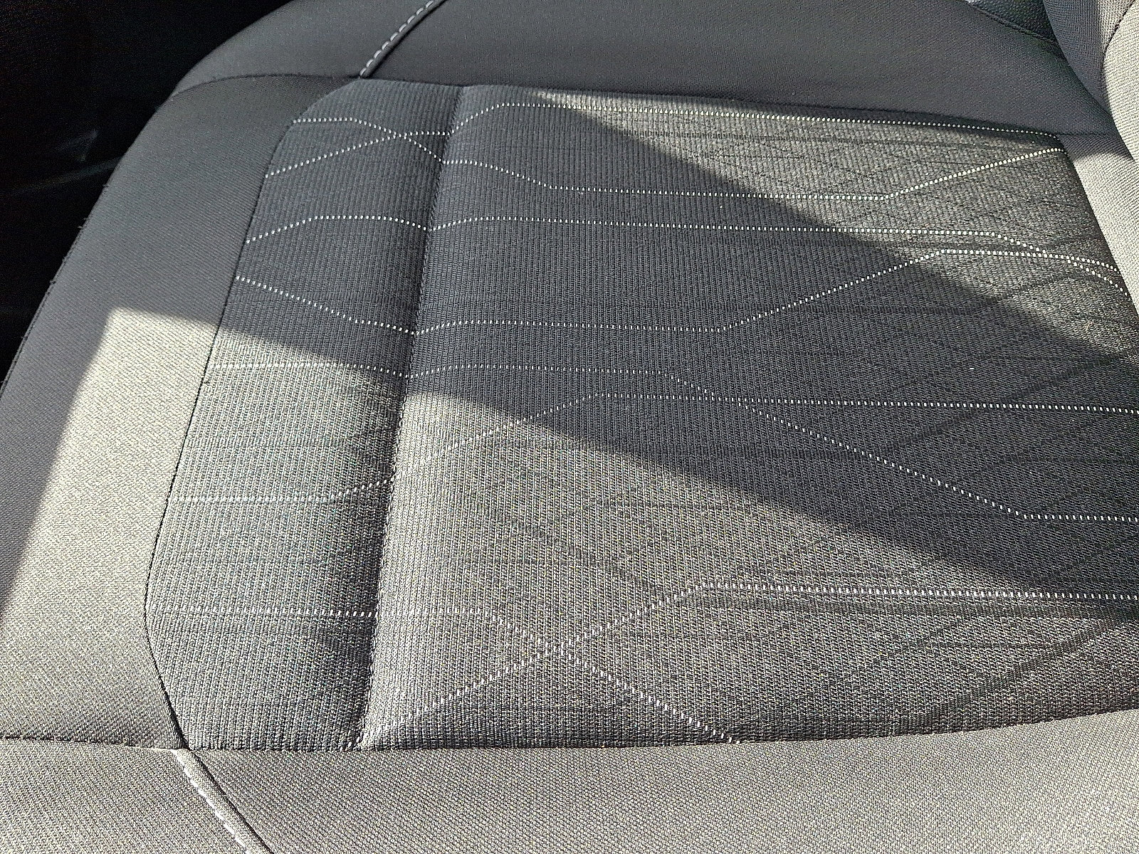 Certified 2022 Ford EcoSport SE image 26