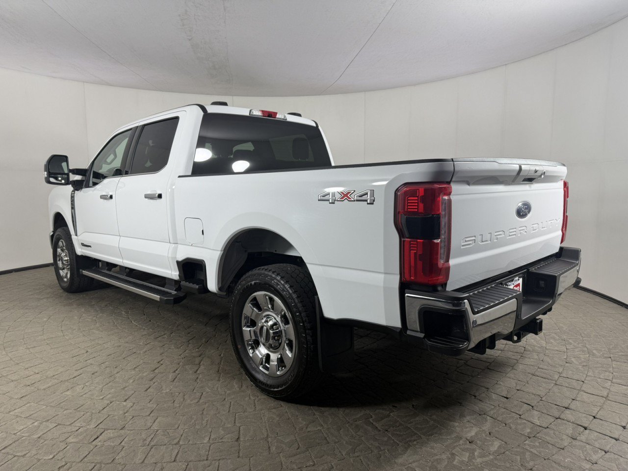 Certified 2025 Ford F250 Lariat AWD/4WD image 6