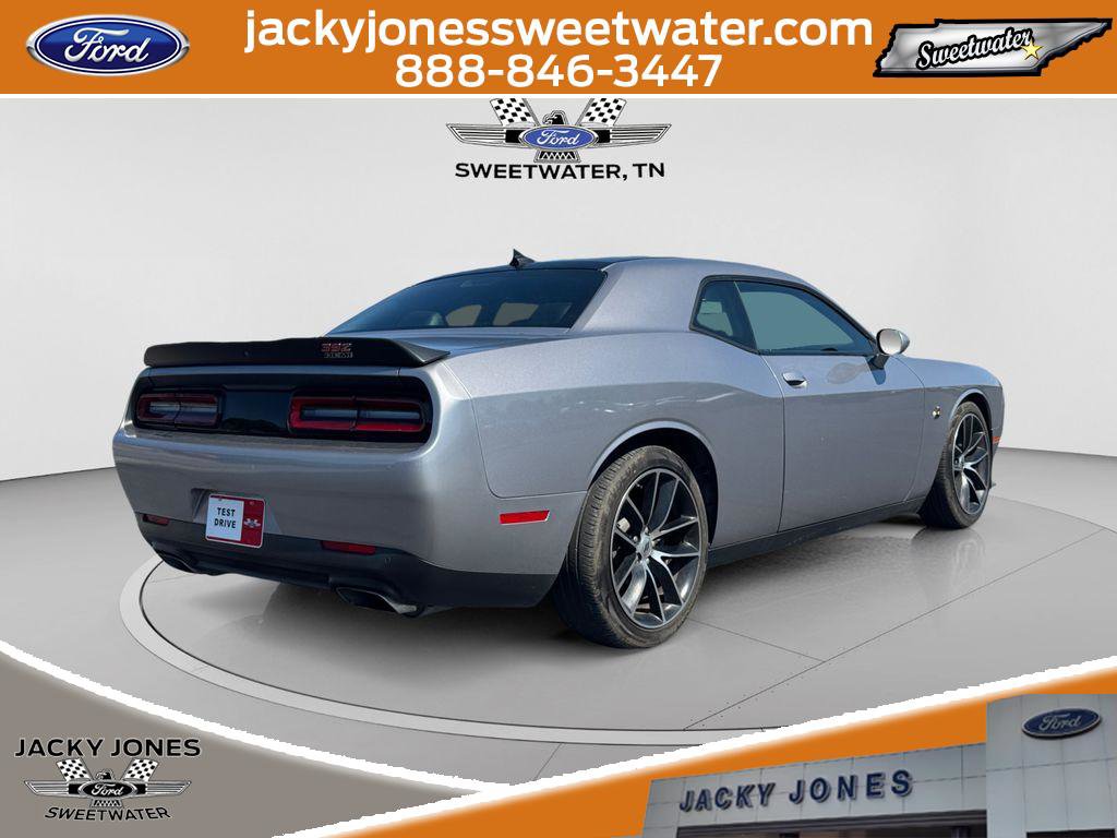 Used 2017 Dodge Challenger R/T Scat Pack RWD image 5