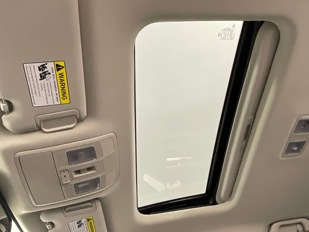 Used 2023 MAZDA CX-9 Touring image 23