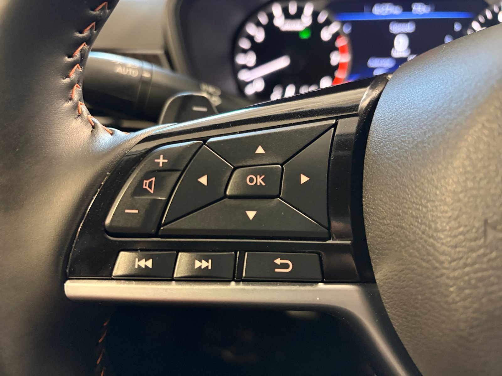 Used 2025 Nissan Altima 2.5 SR w/ SR Premium Package FWD image 20
