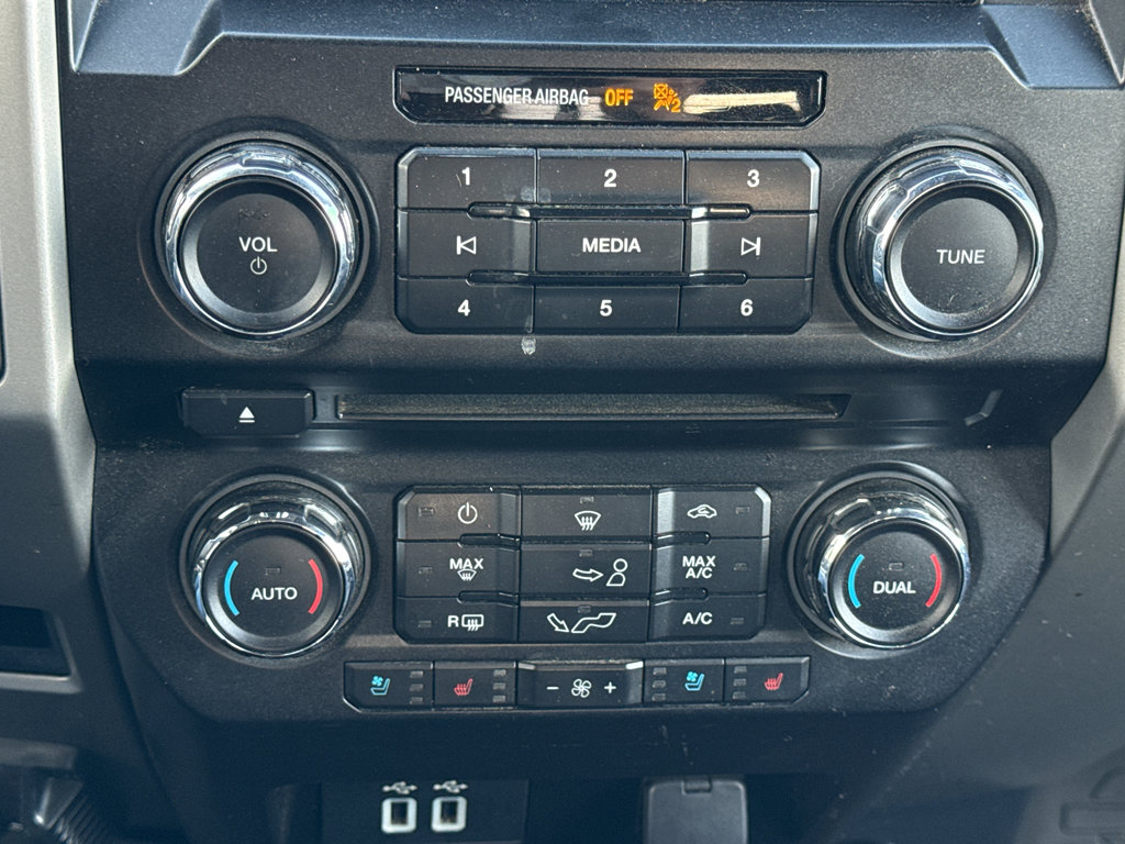 Certified 2018 Ford F150 Lariat image 21