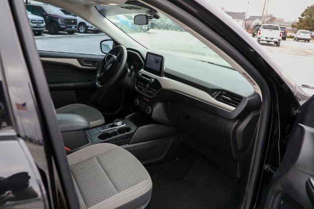 Certified 2022 Ford Escape SE image 24