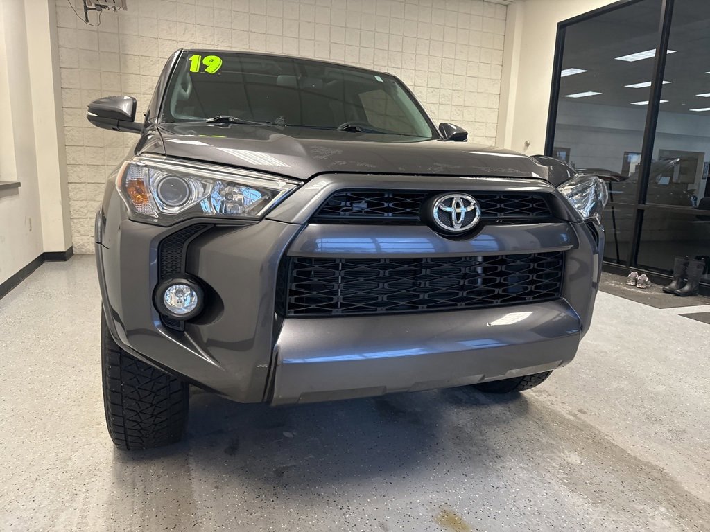 Used 2019 Toyota 4Runner SR5 image 16