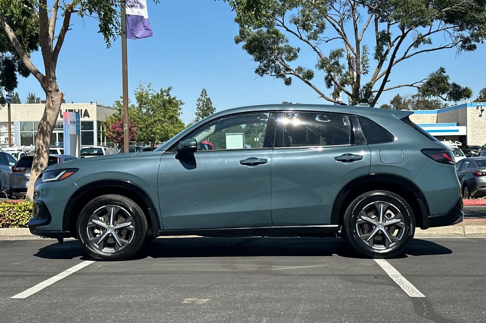 Used 2024 Honda HR-V EX-L image 6