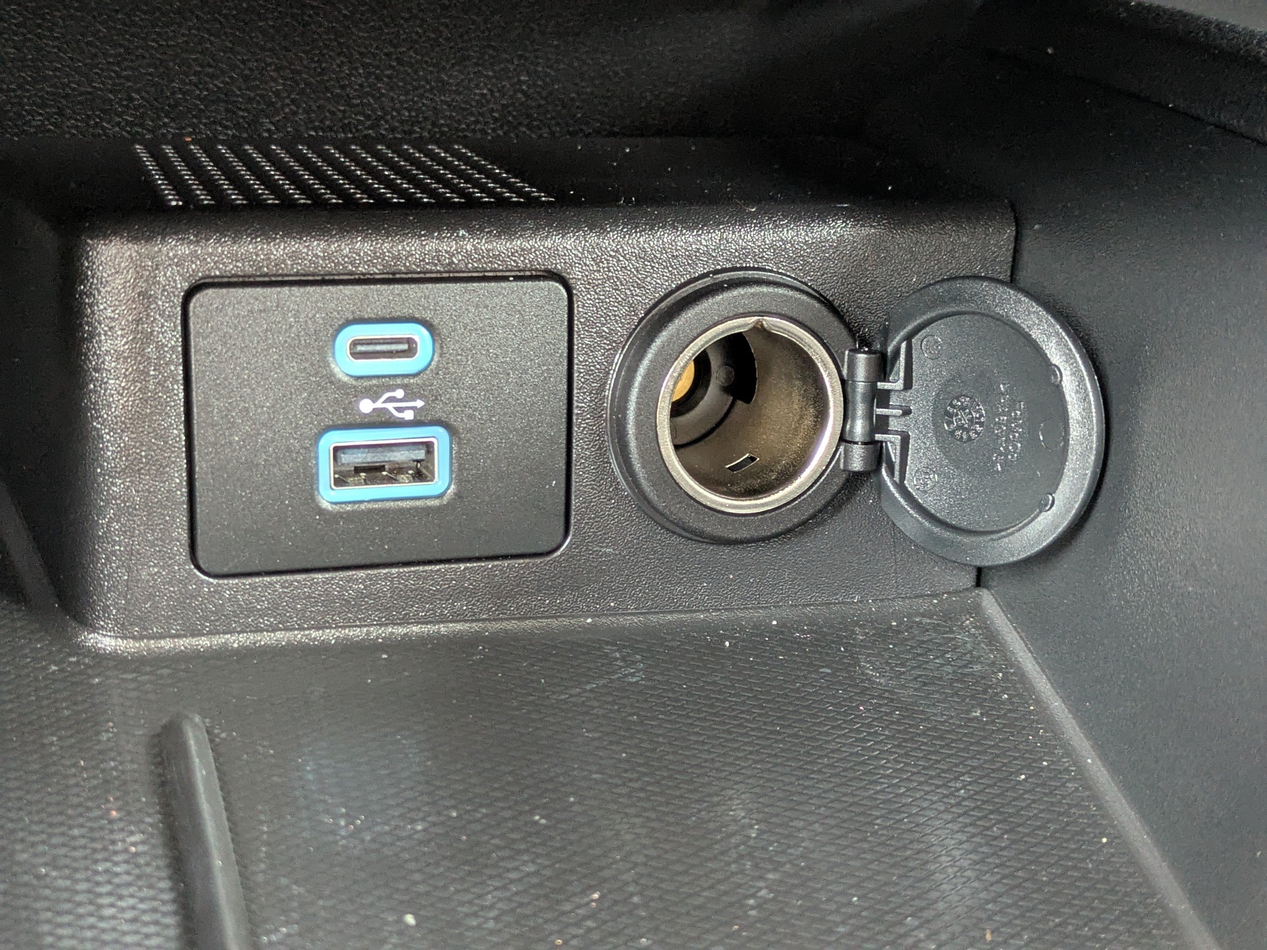 Certified 2022 Ford Escape SE FWD image 35