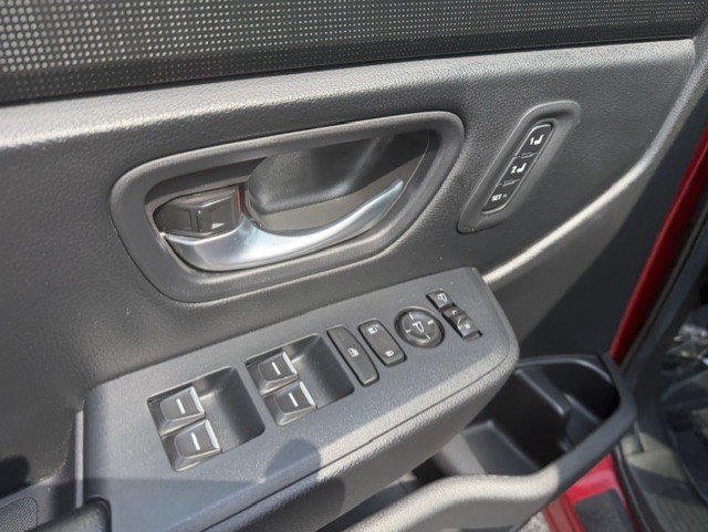 Used 2025 Honda Pilot Black Edition image 12
