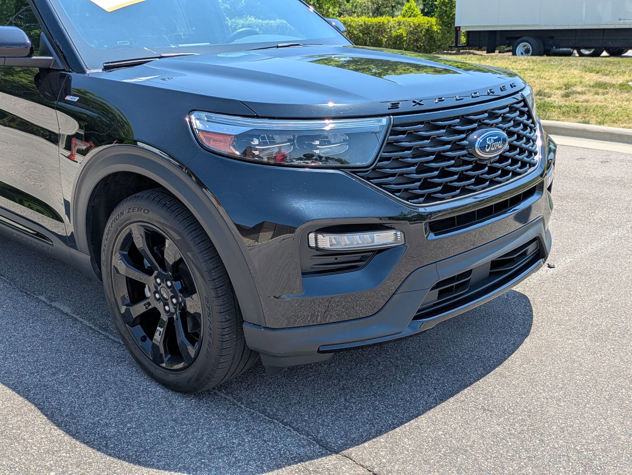 Certified 2024 Ford Explorer ST-Line w/ Class IV Trailer Tow Package RWD image 8
