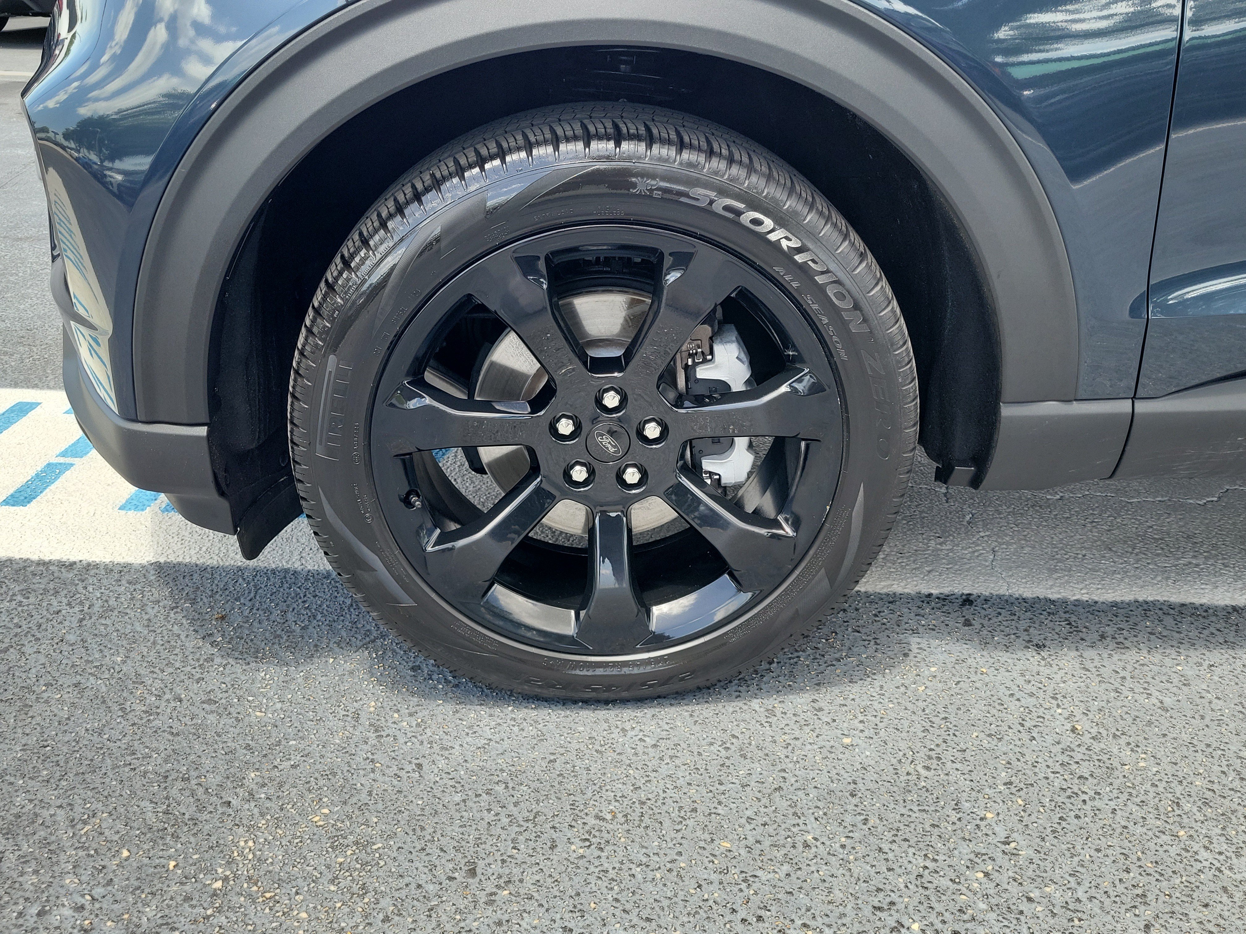 Certified 2024 Ford Explorer ST-Line w/ Class IV Trailer Tow Package RWD image 5